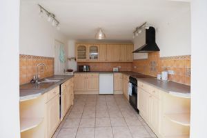 SEAVIEW ROAD- click for photo gallery